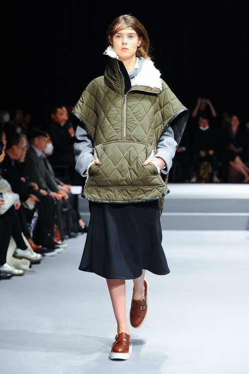 ウジョー 2015-16年秋冬｜ ポンチョ