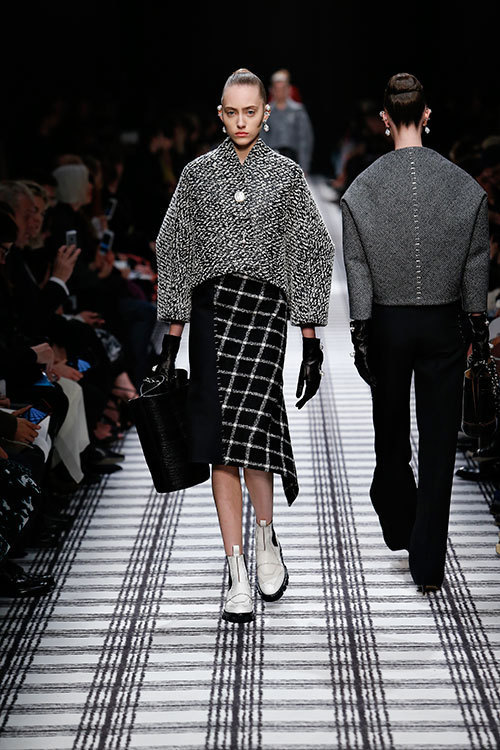 バレンシアガ(BALENCIAGA) 2015-16年秋冬ウィメンズコレクション  - 写真6