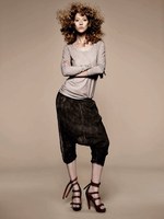 マリアンヌ・フェイスフルをイメージしたスーパーファイン(superfine)2011年春夏コレクション｜写真1