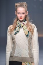 インプロセス 2015-16年秋冬コレクション - 70年代のアートが奏でる直線×曲線の美｜写真4