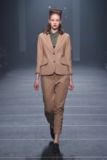 インプロセス 2015-16年秋冬コレクション - 70年代のアートが奏でる直線×曲線の美｜写真13