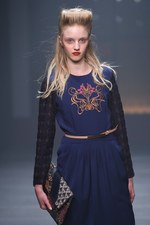 インプロセス 2015-16年秋冬コレクション - 70年代のアートが奏でる直線×曲線の美｜写真25