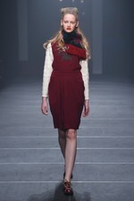 インプロセス 2015-16年秋冬コレクション - 70年代のアートが奏でる直線×曲線の美｜写真25