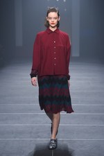 インプロセス 2015-16年秋冬コレクション - 70年代のアートが奏でる直線×曲線の美｜写真26