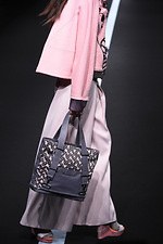 ユマ コシノ 2015-16年秋冬コレクション - かき鳴らすパンク、都会を駆け抜ける女性像｜写真28