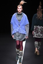 ユマ コシノ 2015-16年秋冬コレクション - かき鳴らすパンク、都会を駆け抜ける女性像｜写真41