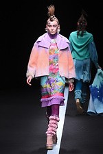 ユマ コシノ 2015-16年秋冬コレクション - かき鳴らすパンク、都会を駆け抜ける女性像｜写真47