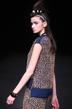 ユマ コシノ 2015-16年秋冬コレクション - かき鳴らすパンク、都会を駆け抜ける女性像｜写真6