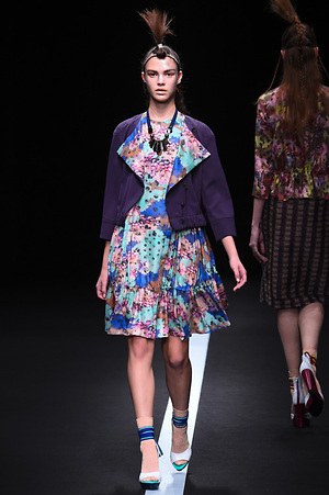 ユマ コシノ 2015-16年秋冬コレクション - かき鳴らすパンク、都会を駆け抜ける女性像｜写真11