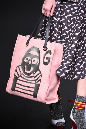 ユマ コシノ 2015-16年秋冬コレクション - かき鳴らすパンク、都会を駆け抜ける女性像｜写真26