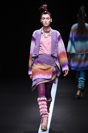 ユマ コシノ 2015-16年秋冬コレクション - かき鳴らすパンク、都会を駆け抜ける女性像｜写真50