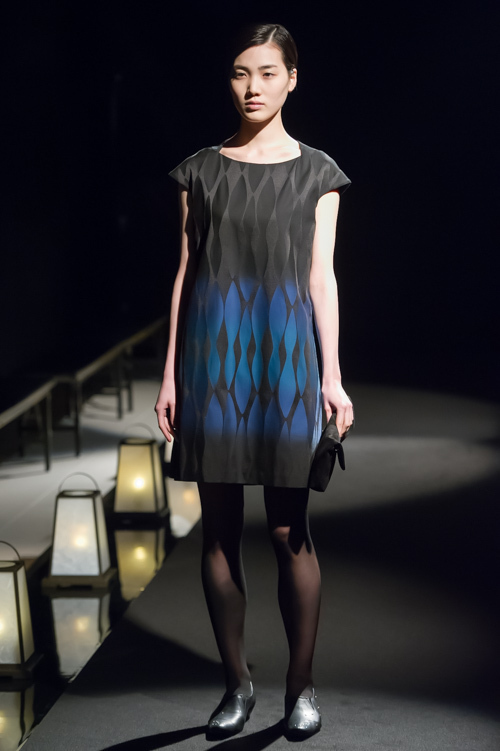 まとふ(matohu) 2015-16年秋冬ウィメンズコレクション シルエット - 写真25