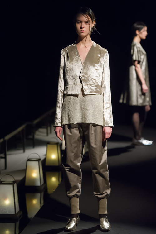 まとふ(matohu) 2015-16年秋冬ウィメンズコレクション シルエット - 写真28