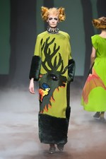 ヒロコ コシノ 2015-16年秋冬コレクション - 森の奥へと歩みを進めるラグジュアリー｜写真3