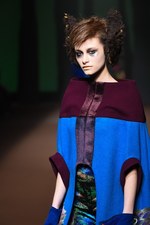 ヒロコ コシノ 2015-16年秋冬コレクション - 森の奥へと歩みを進めるラグジュアリー｜写真8