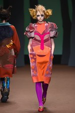 ヒロコ コシノ 2015-16年秋冬コレクション - 森の奥へと歩みを進めるラグジュアリー｜写真13