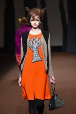 ヒロコ コシノ 2015-16年秋冬コレクション - 森の奥へと歩みを進めるラグジュアリー｜写真17