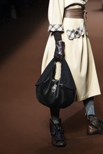 ヒロコ コシノ 2015-16年秋冬コレクション - 森の奥へと歩みを進めるラグジュアリー｜写真48