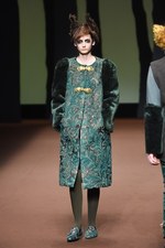 ヒロコ コシノ 2015-16年秋冬コレクション - 森の奥へと歩みを進めるラグジュアリー｜写真56