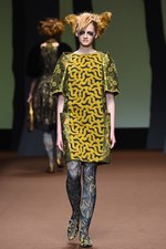 ヒロコ コシノ 2015-16年秋冬コレクション - 森の奥へと歩みを進めるラグジュアリー｜写真72