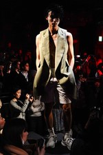 ミキオサカベ 2015-16年秋冬コレクション - グランジに例える、少年の不安定な青春時代｜写真9