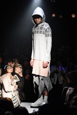 ミキオサカベ 2015-16年秋冬コレクション - グランジに例える、少年の不安定な青春時代｜写真16