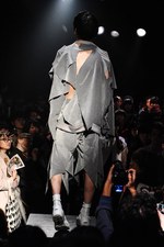 ミキオサカベ 2015-16年秋冬コレクション - グランジに例える、少年の不安定な青春時代｜写真27