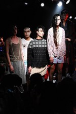 ミキオサカベ 2015-16年秋冬コレクション - グランジに例える、少年の不安定な青春時代｜写真28