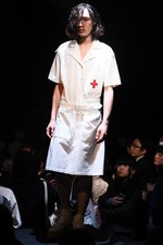 ミキオサカベ 2015-16年秋冬コレクション - グランジに例える、少年の不安定な青春時代｜写真1