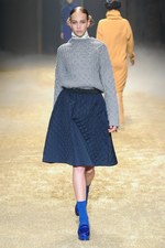 KBF 2015-16年秋冬コレクション - 多彩なシルエットで、旅に想いを馳せて｜写真14