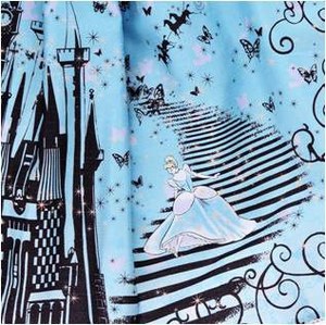 ディズニーより「シンデレラ」をイメージしたメルヘンなドレス＆バッグ発売｜写真7