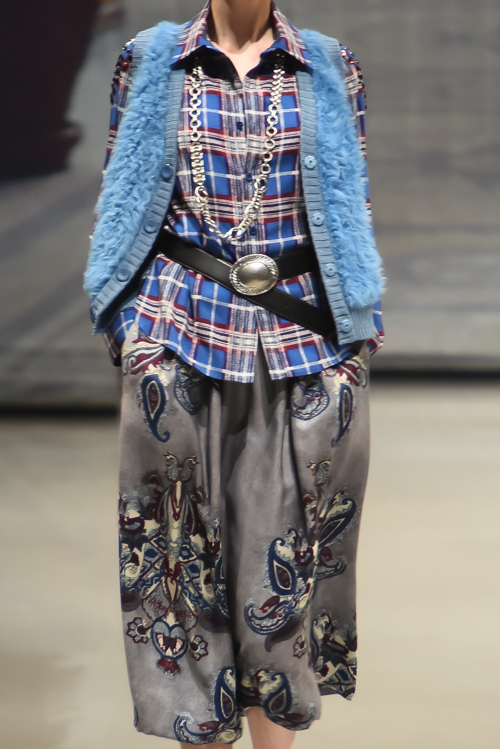 ユキ トリヰ インターナショナル 2015-16年秋冬<span>コレクション</span> - 写真35