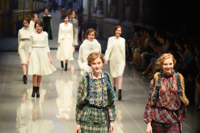 ユキ トリヰ インターナショナル 2015-16年秋冬<span>コレクション</span> - 写真60