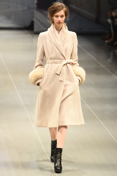 ユキ トリヰ インターナショナル 2015-16年秋冬<span>コレクション</span> - 写真9