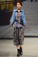 ユキトリヰ インターナショナル 2015-16年秋冬 - 色鮮やかに蘇る、夢見た往年のハリウッド｜写真34