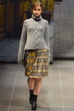 ユキトリヰ インターナショナル 2015-16年秋冬 - 色鮮やかに蘇る、夢見た往年のハリウッド｜写真38