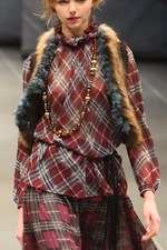 ユキトリヰ インターナショナル 2015-16年秋冬 - 色鮮やかに蘇る、夢見た往年のハリウッド｜写真46