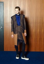 kolor 2015-16年秋冬コレクション - 個性を凝縮させた、動きのあるフォークフロア｜写真5