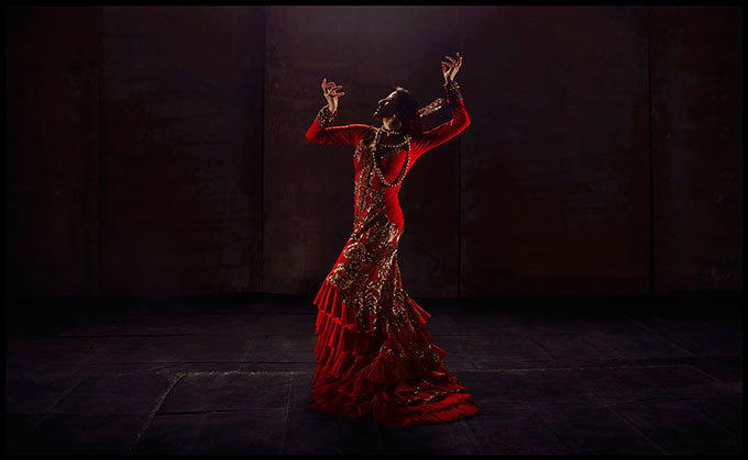 フラメンコ界の女王マリア・パヘス来日公演『私が、カルメン』 - 理想の女性を求め、情熱的に舞う | 写真