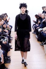 コム デ ギャルソン・コム デ ギャルソン 2015‐16年秋冬コレクション - 時折魅せる無邪気さ｜写真8