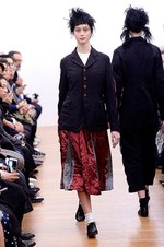 コム デ ギャルソン・コム デ ギャルソン 2015‐16年秋冬コレクション - 時折魅せる無邪気さ｜写真13