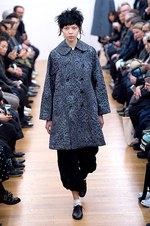 コム デ ギャルソン・コム デ ギャルソン 2015‐16年秋冬コレクション - 時折魅せる無邪気さ｜写真22