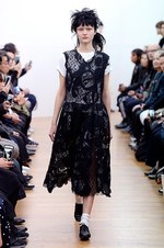 コム デ ギャルソン・コム デ ギャルソン 2015‐16年秋冬コレクション - 時折魅せる無邪気さ｜写真24