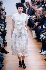 コム デ ギャルソン・コム デ ギャルソン 2015‐16年秋冬コレクション - 時折魅せる無邪気さ｜写真25