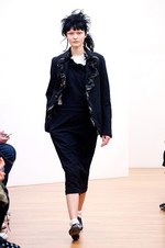 コム デ ギャルソン・コム デ ギャルソン 2015‐16年秋冬コレクション - 時折魅せる無邪気さ｜写真40