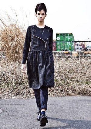 アンベル(AMBELL) 2015-16年秋冬ウィメンズコレクション  - 写真2