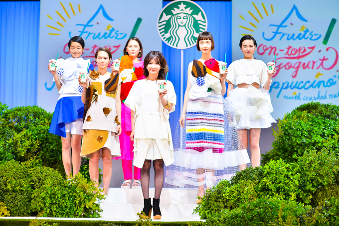 スターバックス(Starbucks) フルーツ-オン-トップ-ヨーグルト｜写真14