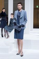 ジュン アシダ 2015-16年秋冬コレクション - ジュエルカラーと光沢感で届けるエレガンス｜写真15