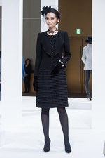 ジュン アシダ 2015-16年秋冬コレクション - ジュエルカラーと光沢感で届けるエレガンス｜写真19