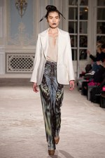 シックでグラマラスなMARIA GRACHVOGELの2011年秋冬コレクション｜写真1